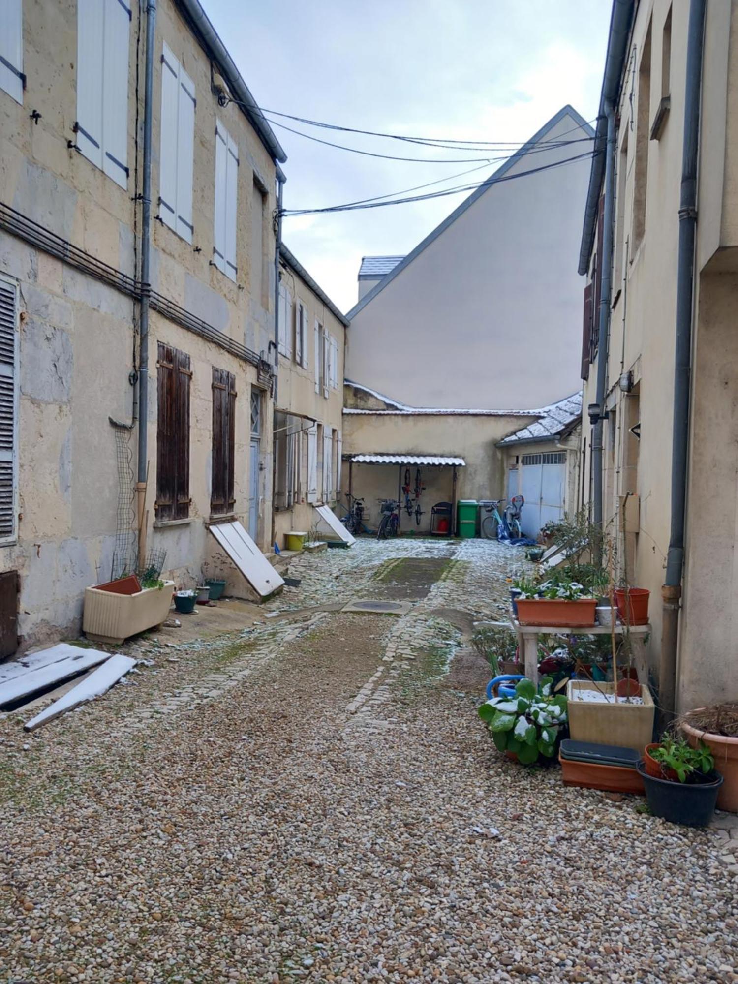 La Cour Fleurie, Tout Confort ديجون المظهر الخارجي الصورة